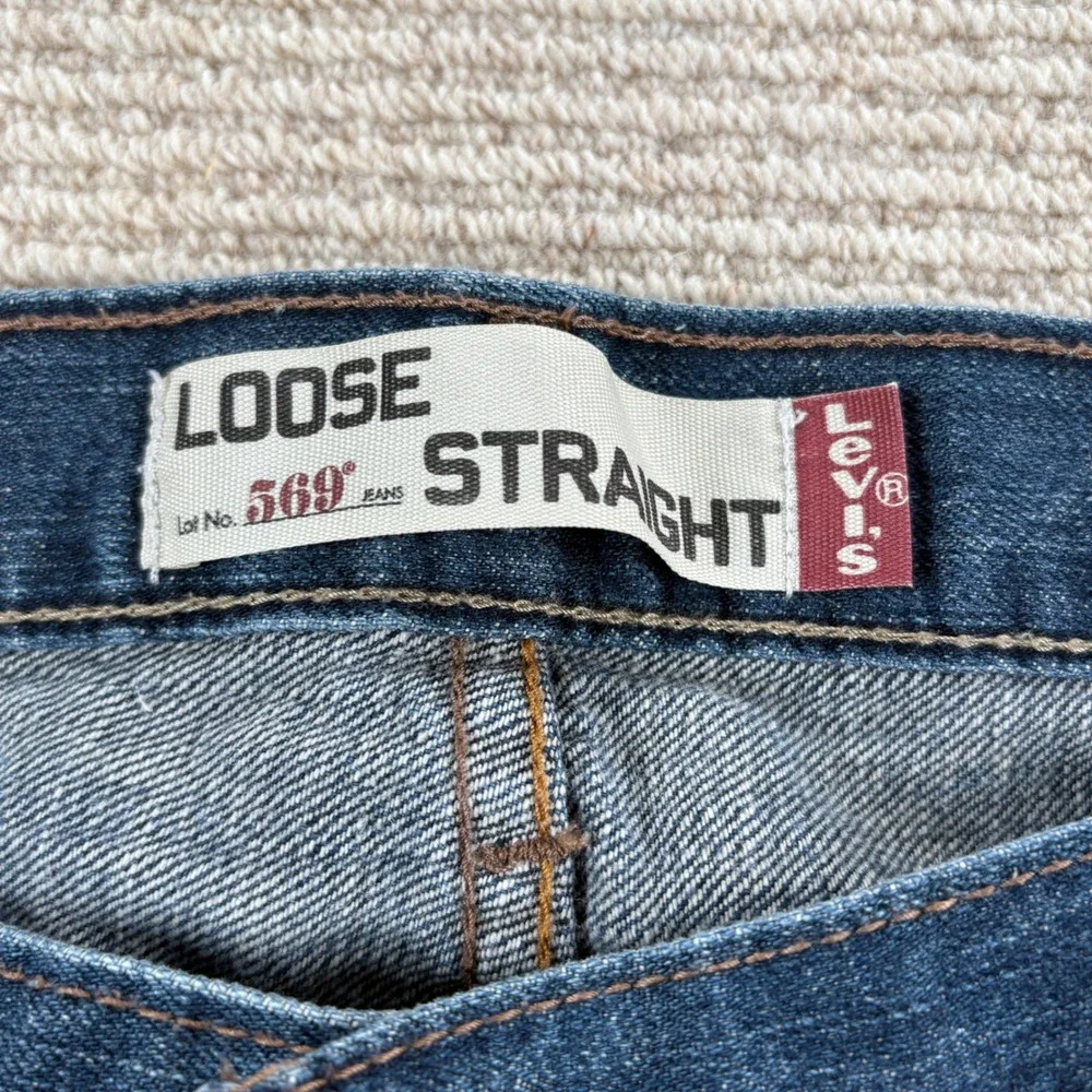 Levi's 569 Loose Straight Jeans Mens 42x30 Tag 42x28 Actual Med Wash Blue Denim